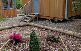 Waterloo Farm Shepherds Hut Glamping With Sun Lounge